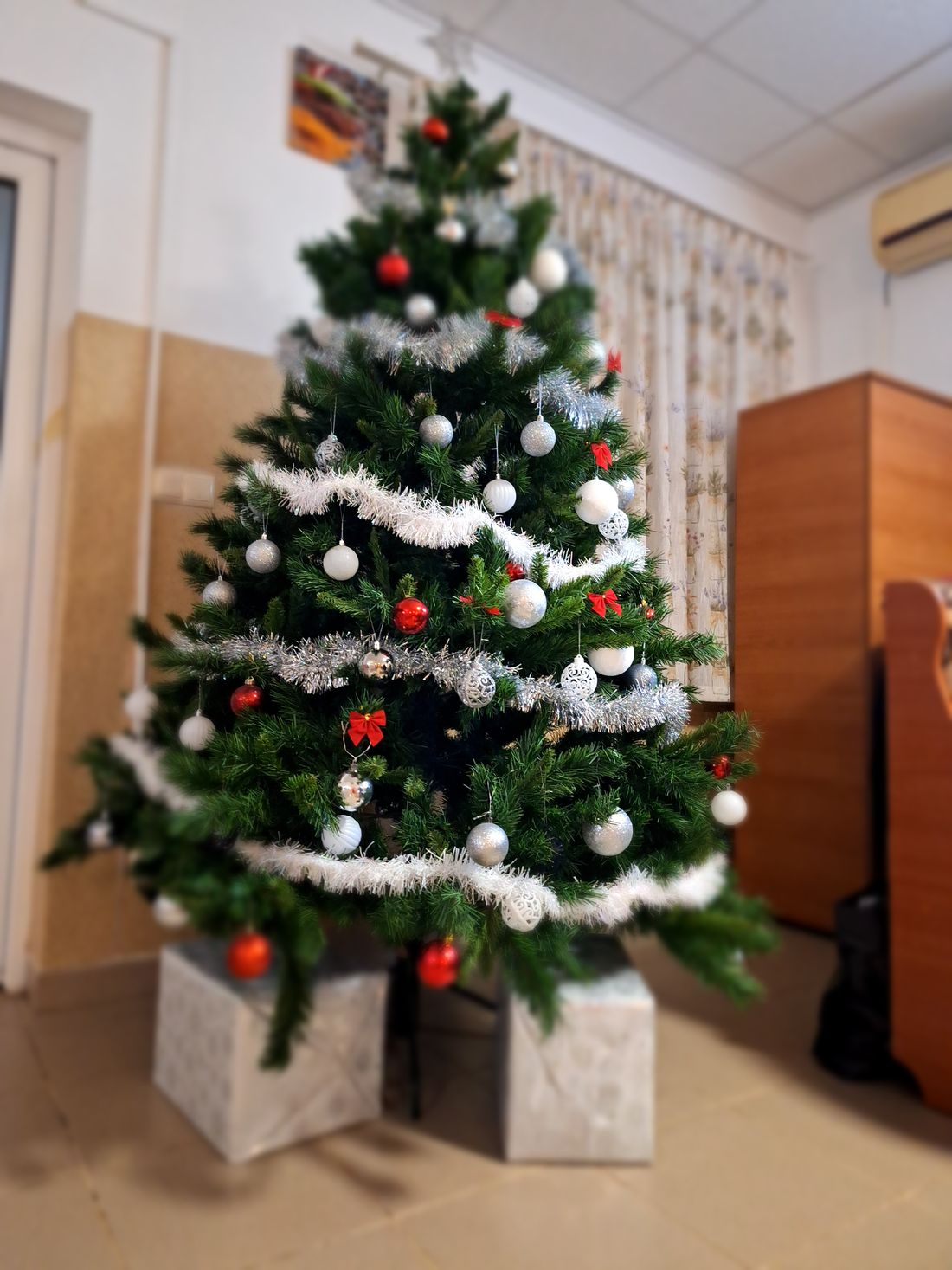 Decorațiuni de Crăciun în cămin