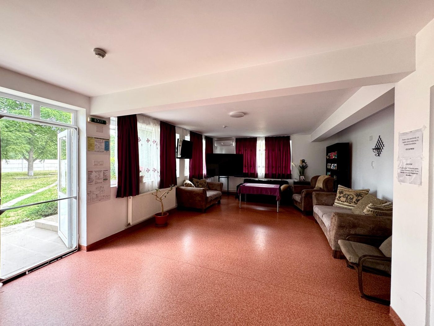 Căminul Periș - salon